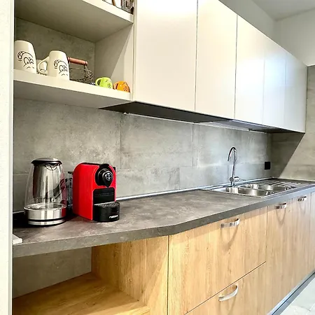 Design House Bergamo - Terrace & Private Parking 公寓 贝尔加莫