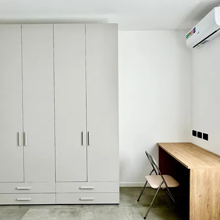 Design House Bergamo - Terrace & Private Parking 公寓