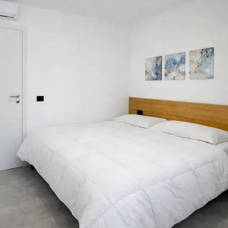 Design House - Terrace & Private Parking ברגמו