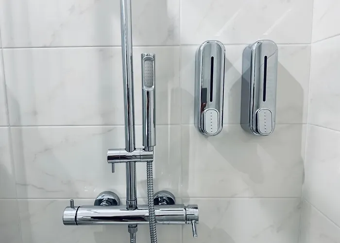 דירה Design House - Terrace & Private Parking *