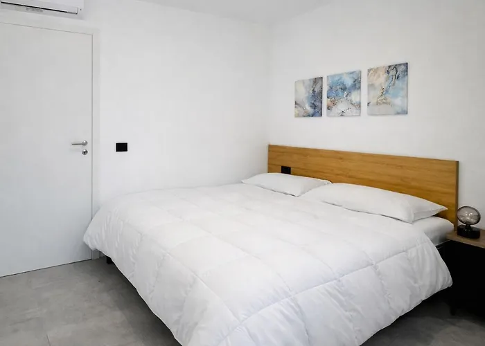 Design House - Terrace & Private Parking 베르가모