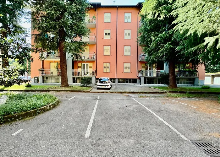 Design House - Terrace & Private Parking * 베르가모